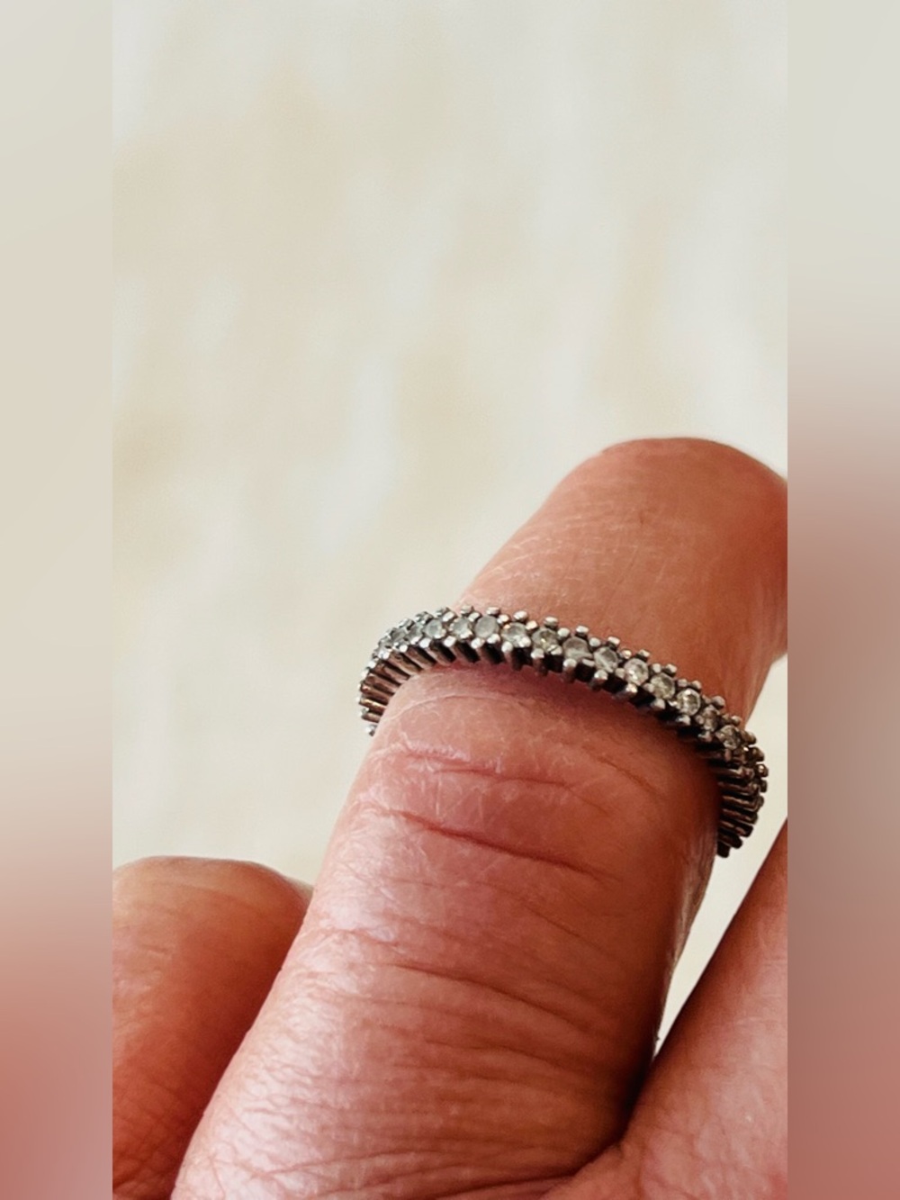 Pure Silver & Zirconia Crystal women’s Band Ring -Silver
Unique design size 9-10